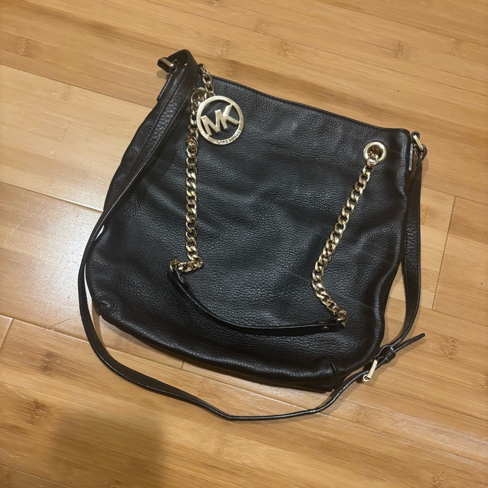 Michael Kors Black Leather Shoulder Bag - Picture 2 of 6